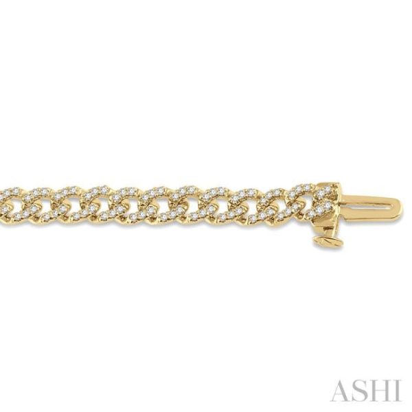 1 Ctw Round Cut Diamond Curb Bracelet in 14K Yellow Gold For Sale